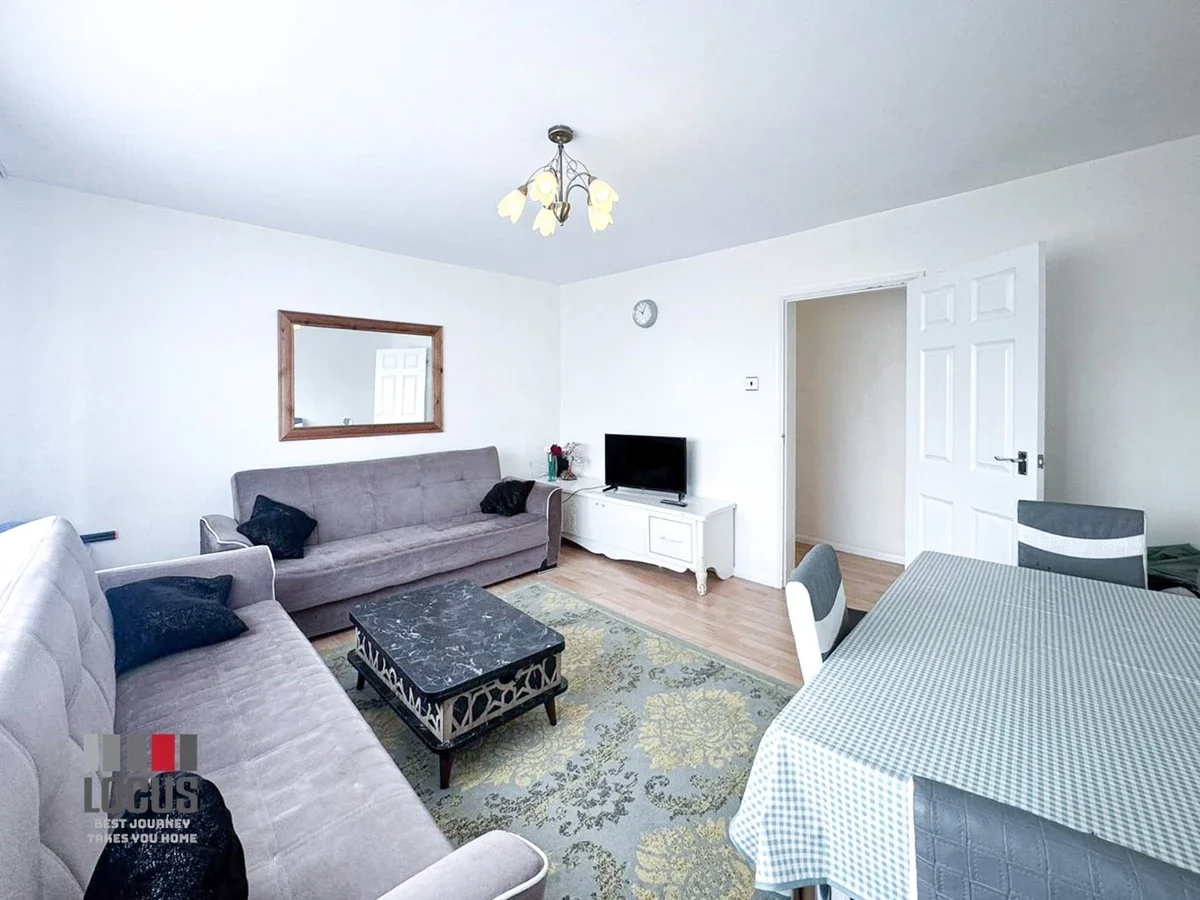 Flat Cadmore Lane in Cheshunt