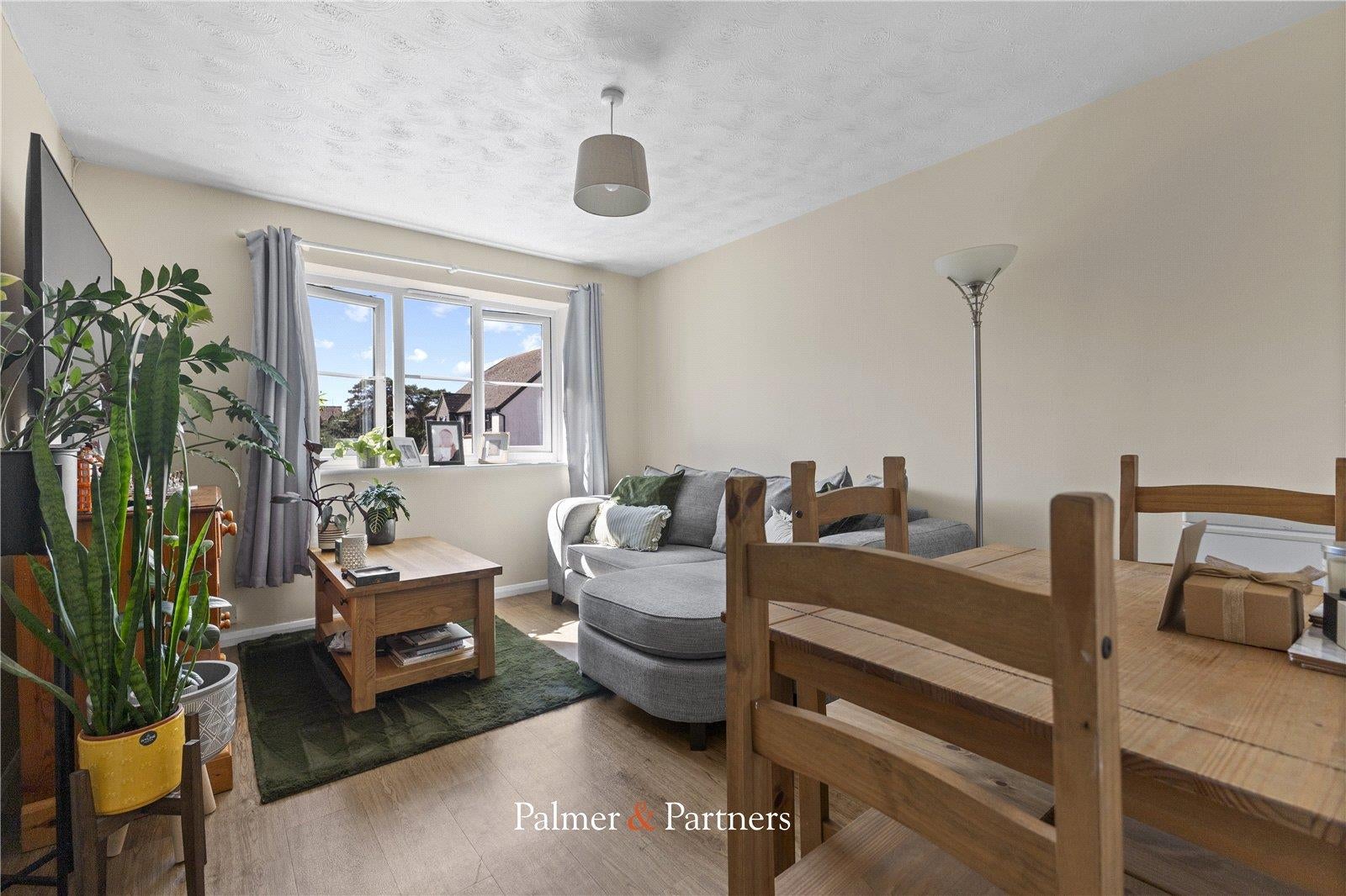 Flat California Close in Colchester