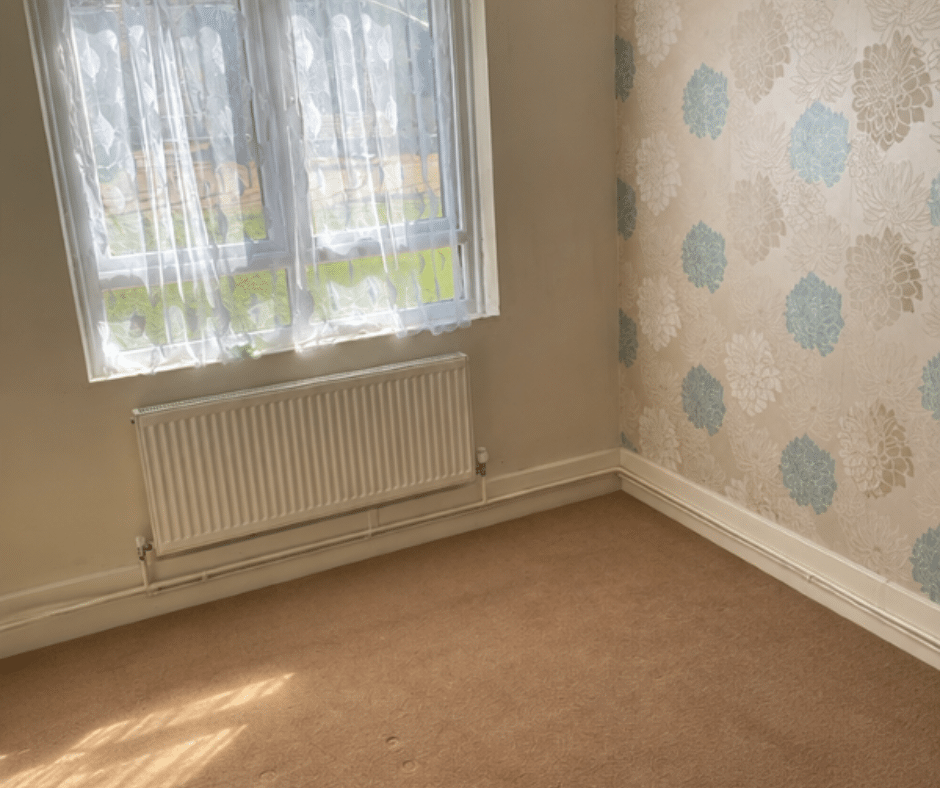Flat Tiller Road in Greater London