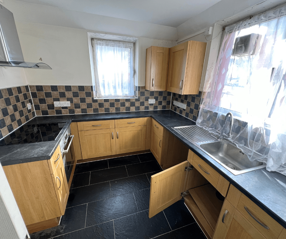 Flat Tiller Road in Greater London