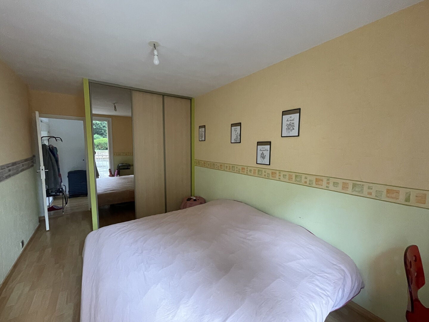 Flat Rue des Crayères in Reims