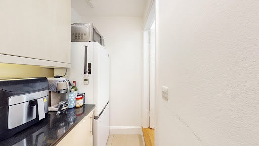 Flat Windsor Road in Greater London
