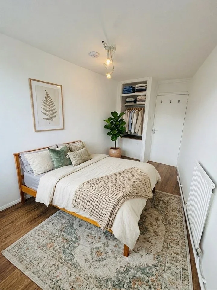Room Carey Gardens in Greater London