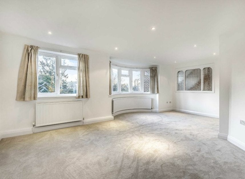 House Park Close in Elmbridge