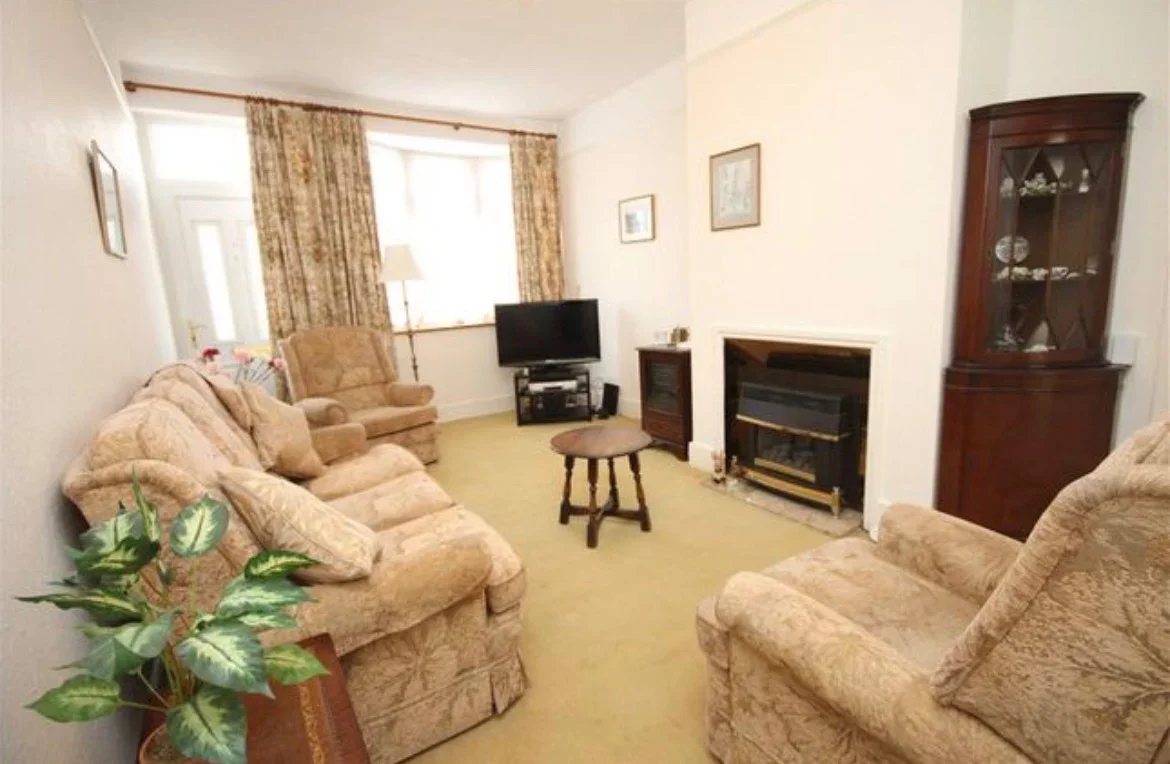 House Prospect Crescent in Greater London