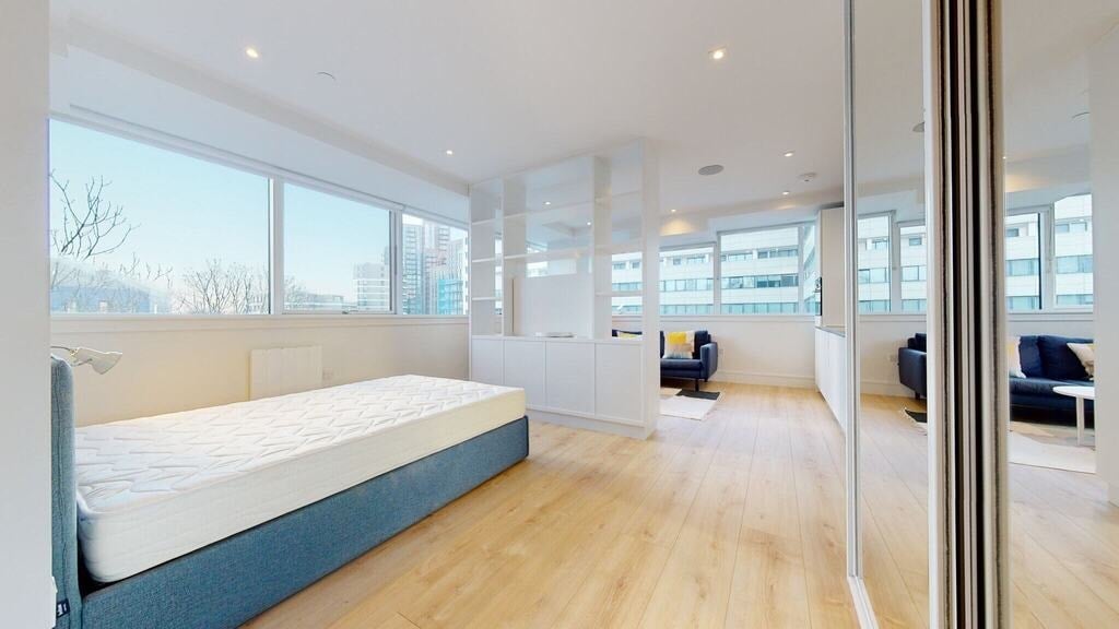 Flat Humphry Repton Lane in Greater London