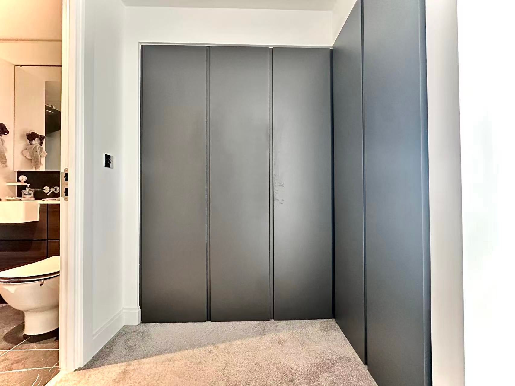 Flat Kennington Lane in Greater London