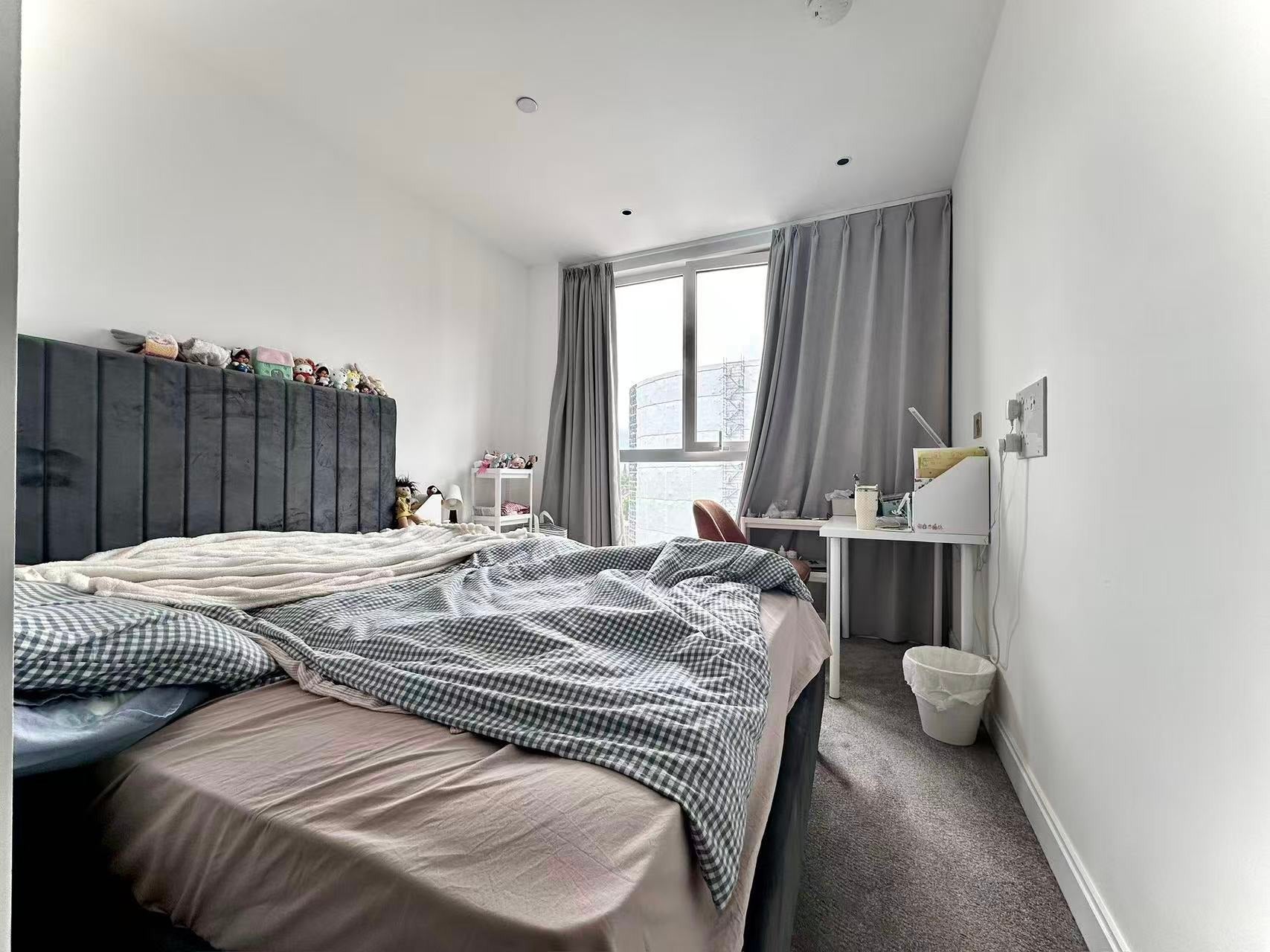 Flat Kennington Lane in Greater London