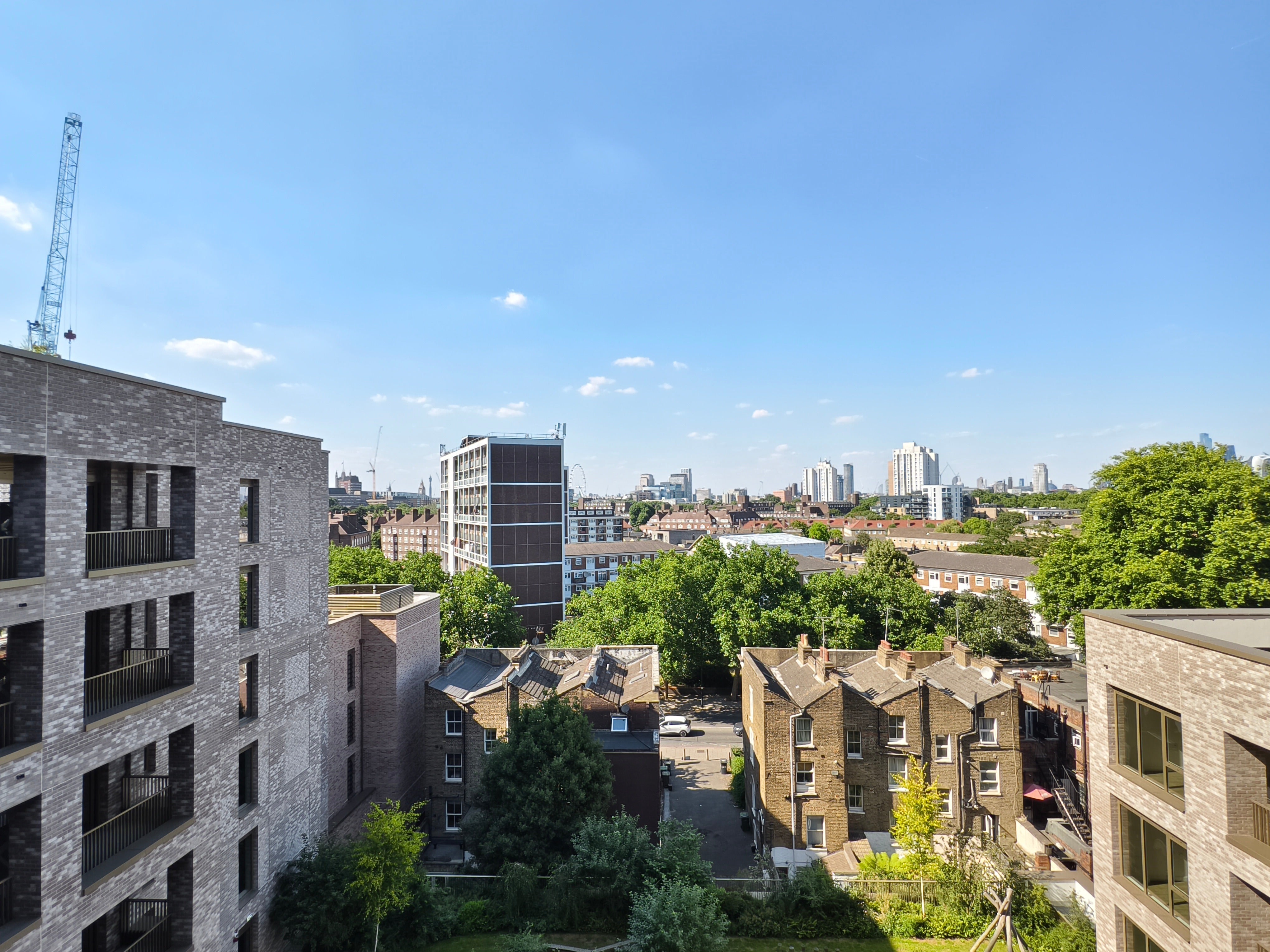 Flat Kennington Lane in Greater London