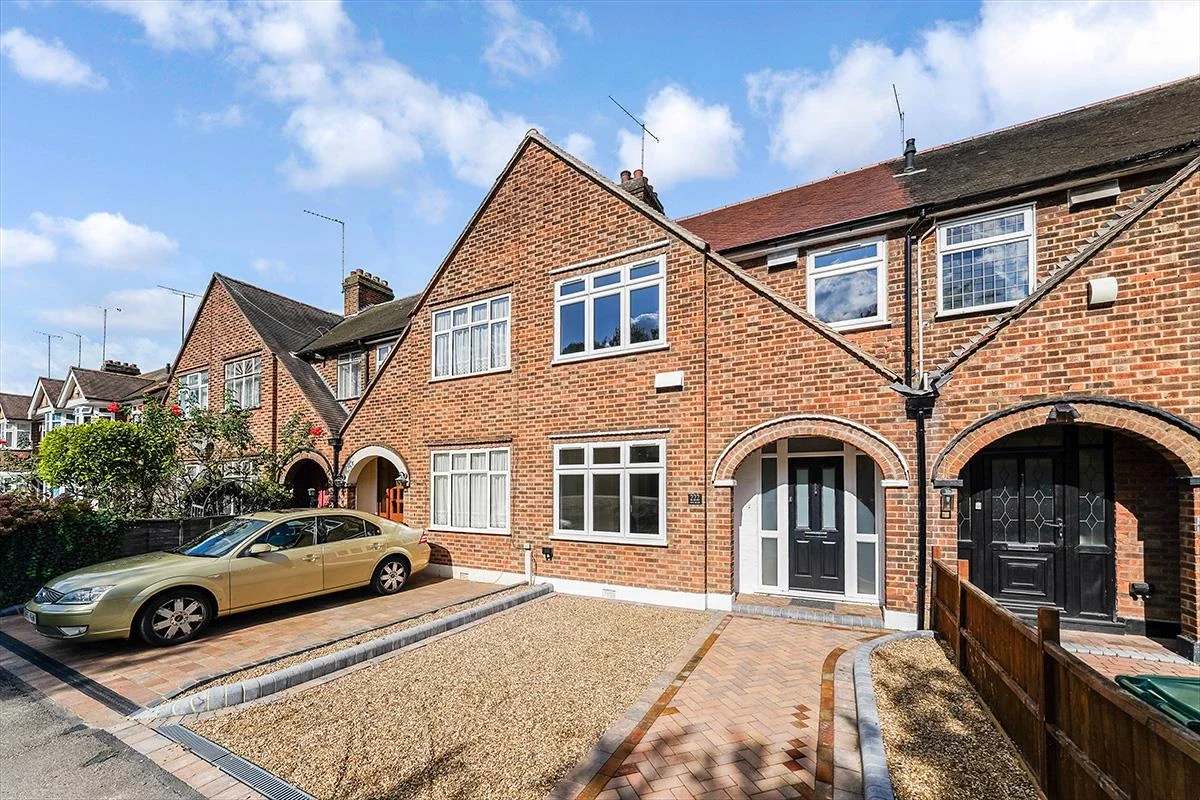 House New Road in Greater London