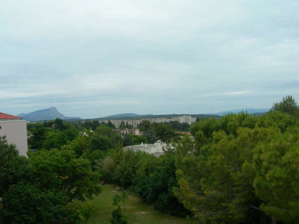 Chambre Boulevard des Charmettes à Aix-en-Provence