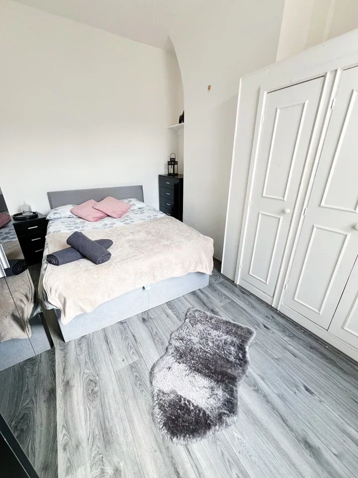Room Springbank Road in Liverpool