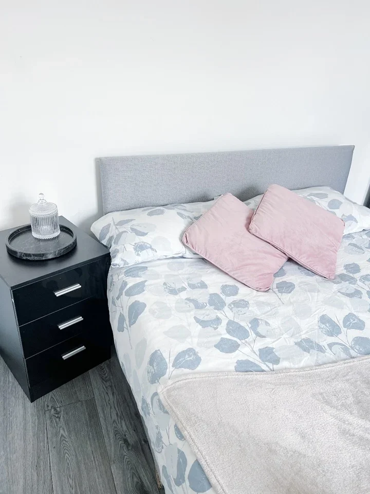 Room Springbank Road in Liverpool