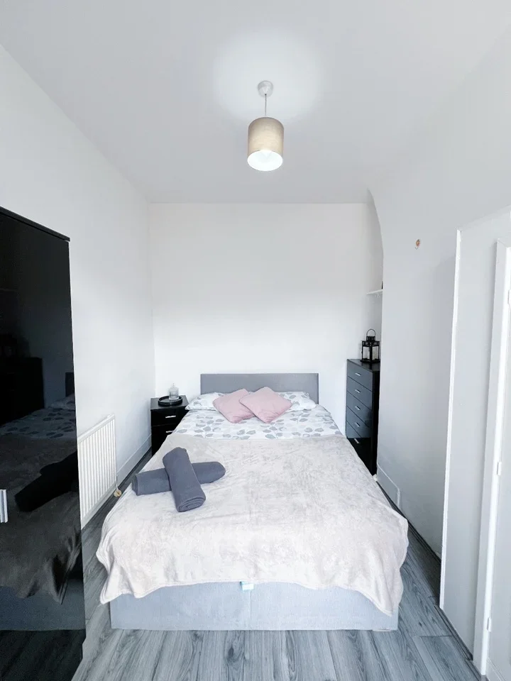 Room Springbank Road in Liverpool