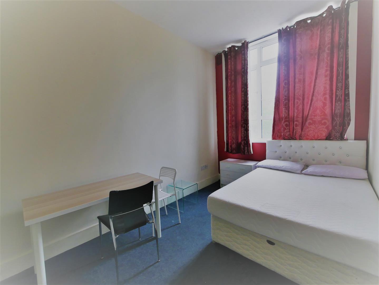 Room Highlands Crescent in Bournemouth