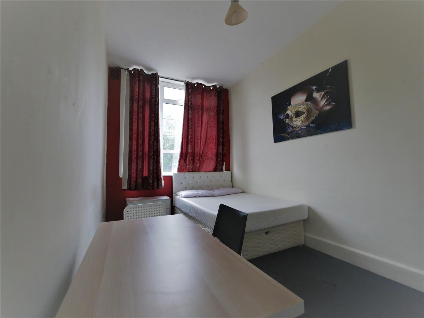 Room Highlands Crescent in Bournemouth