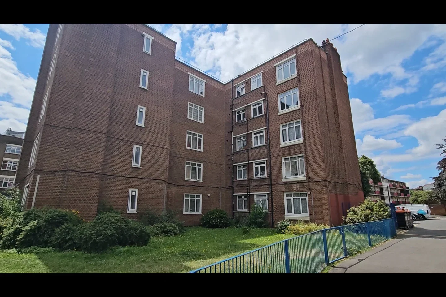 Room Homerton High Street in Greater London