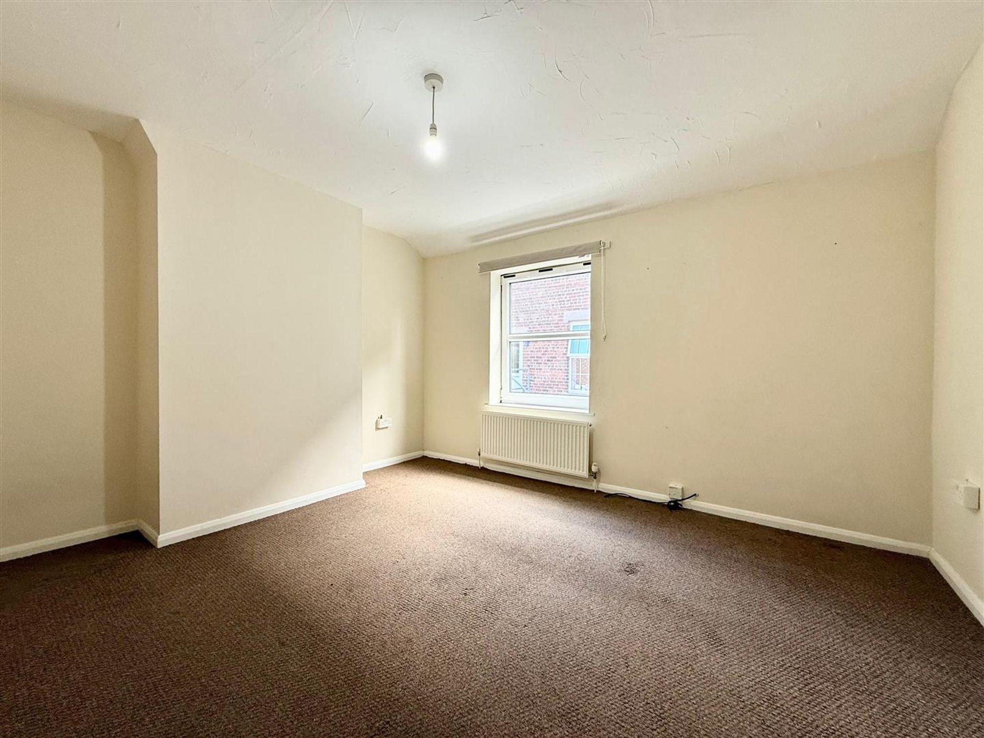House Hunters Walk in Chesterfield