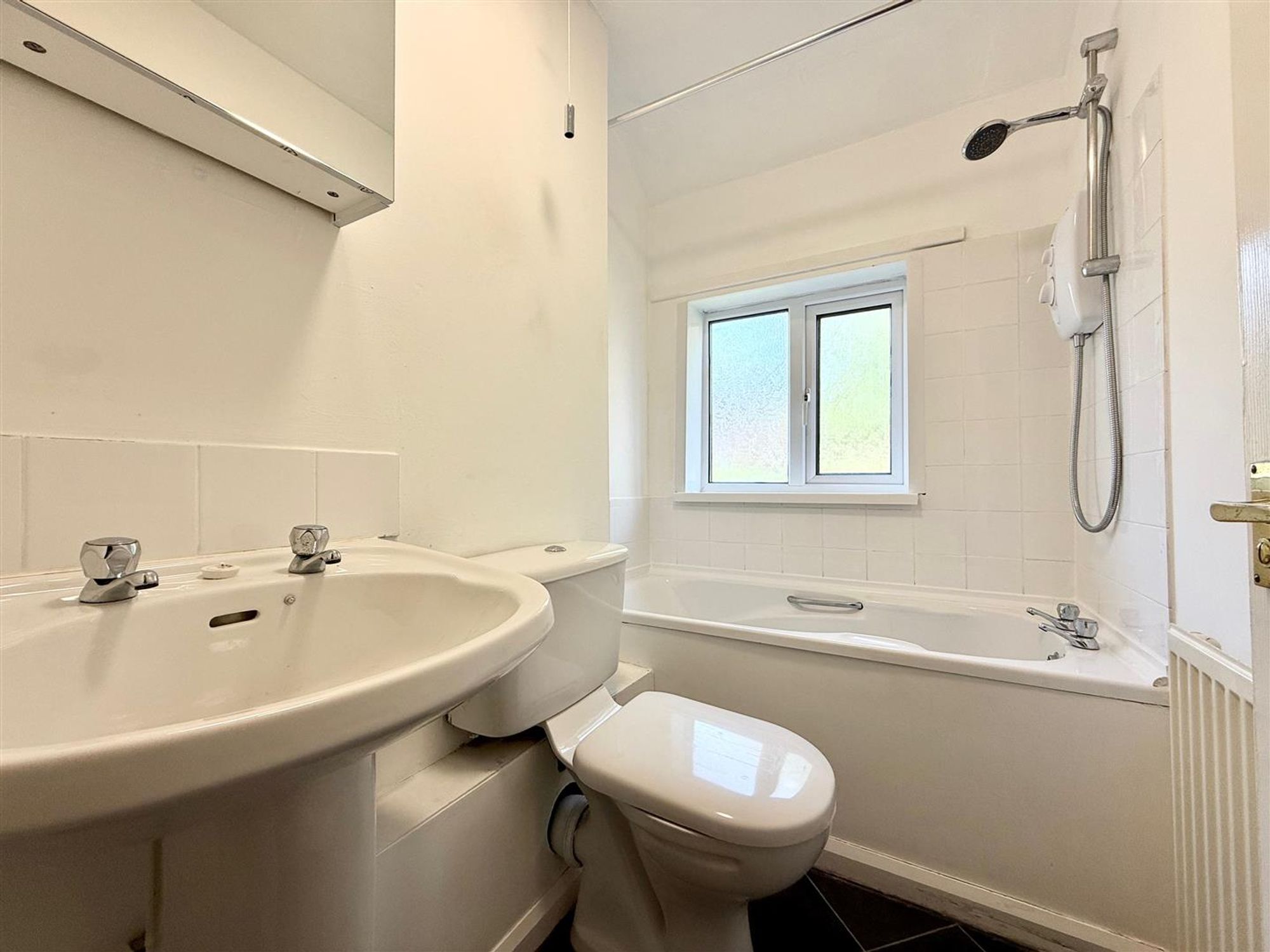 House Hunters Walk in Chesterfield
