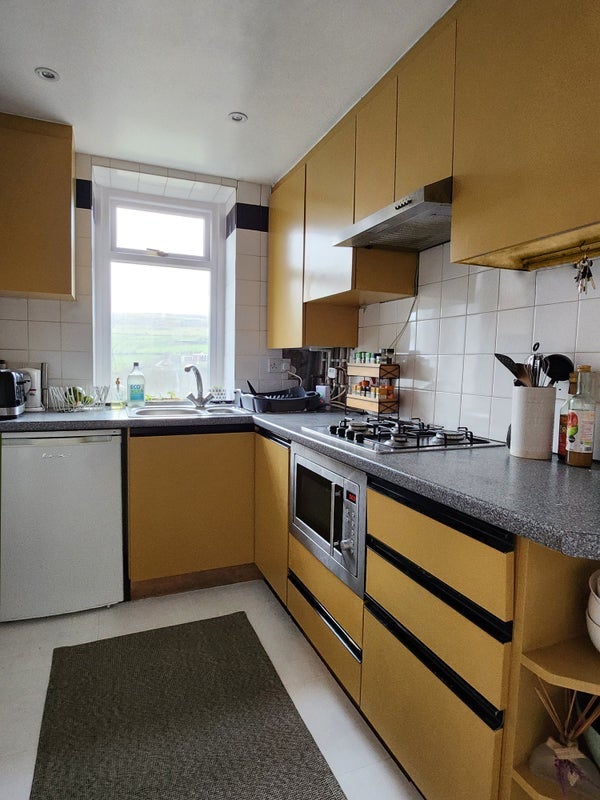 Room Stamford Road in Tameside