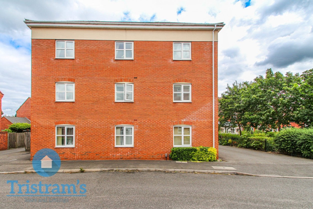 Flat Cooper Gardens in Rushcliffe