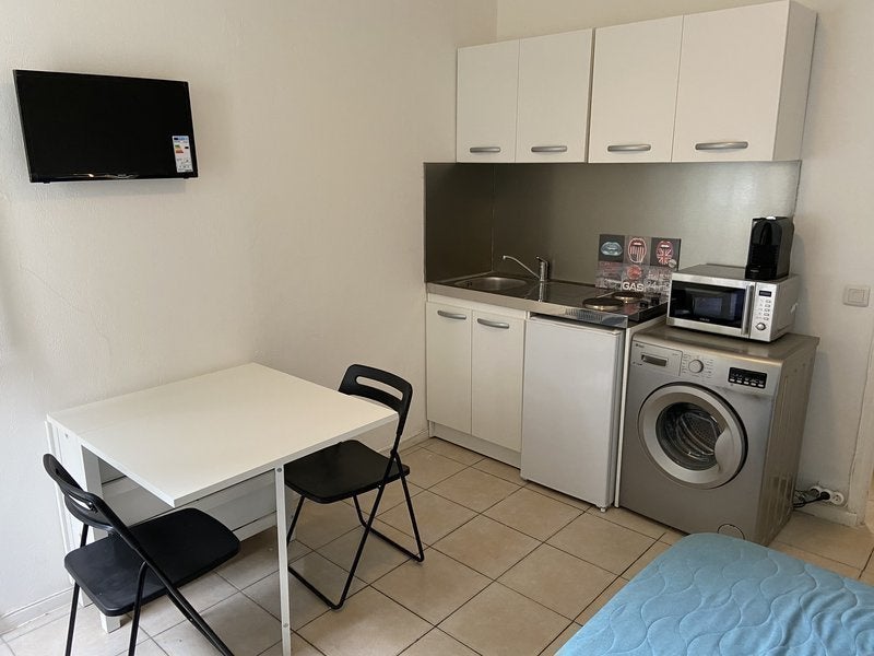 Flat Avenue Clot-Bey in Marseille