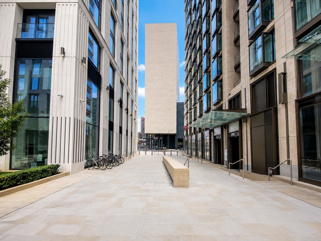 Flat Casson Street in London