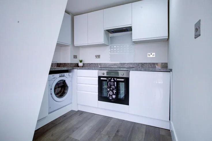 Flat Aslett Street in Greater London