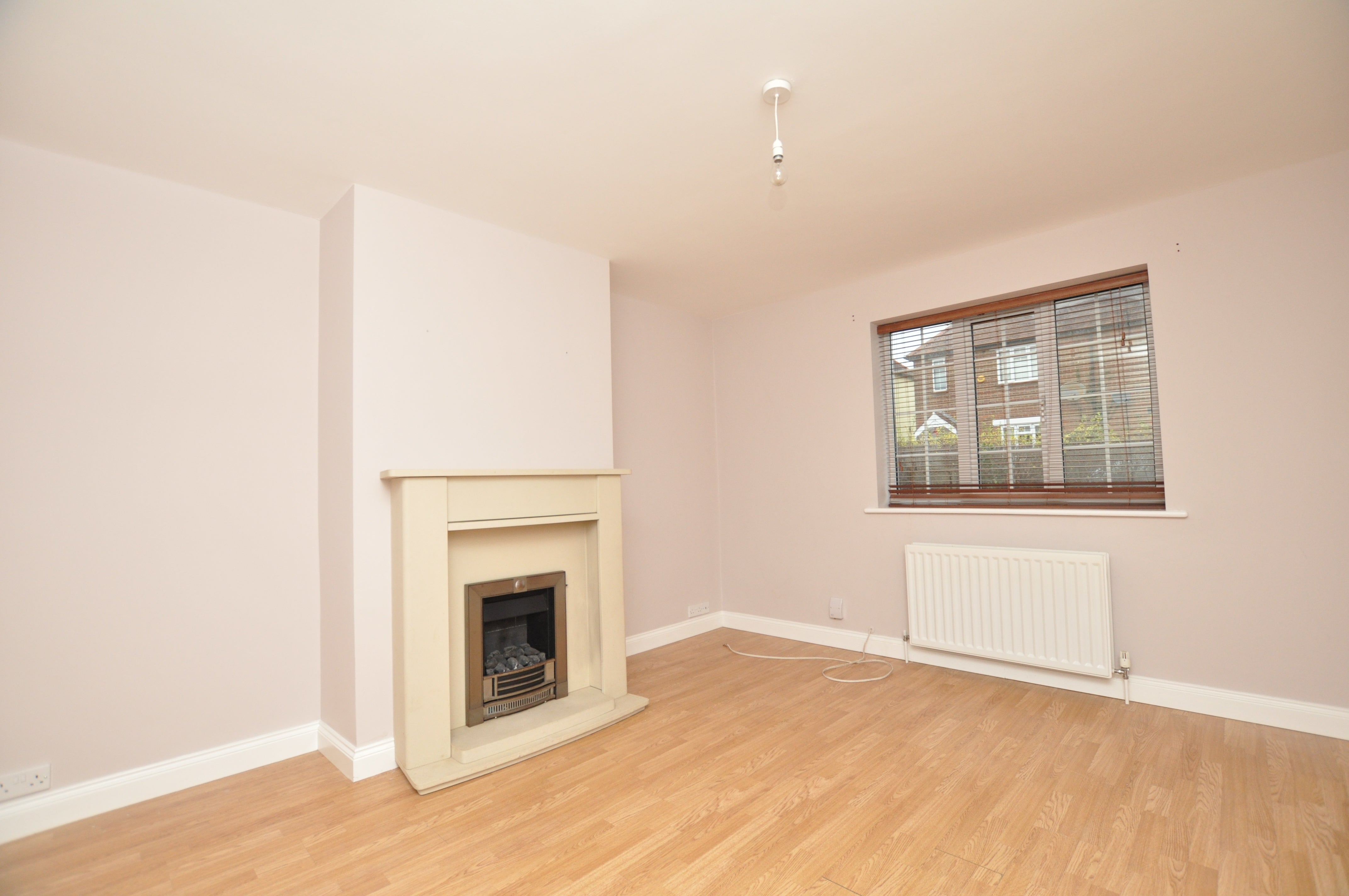 Flat Ely Place in Guildford