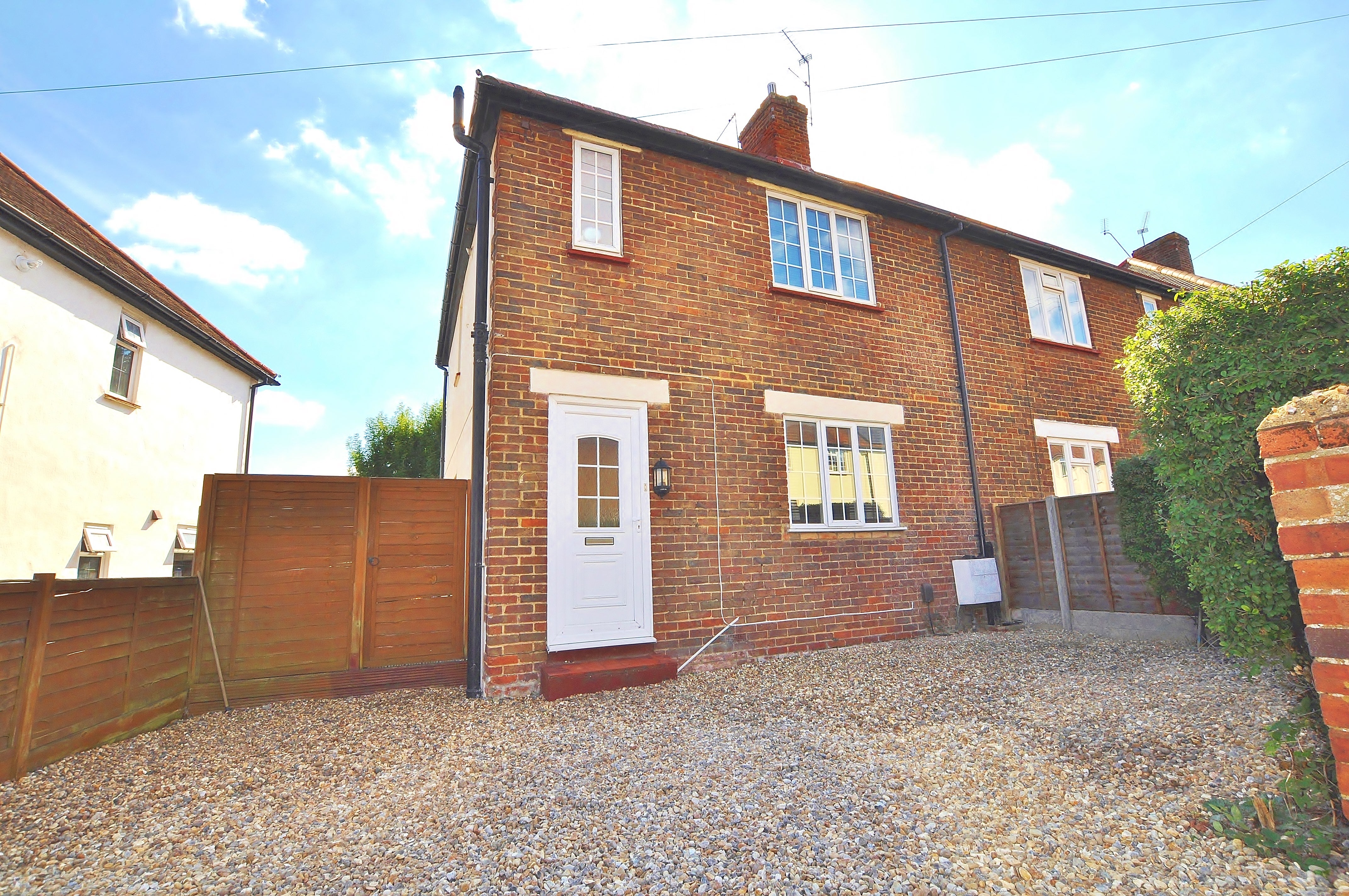 Flat Ely Place in Guildford