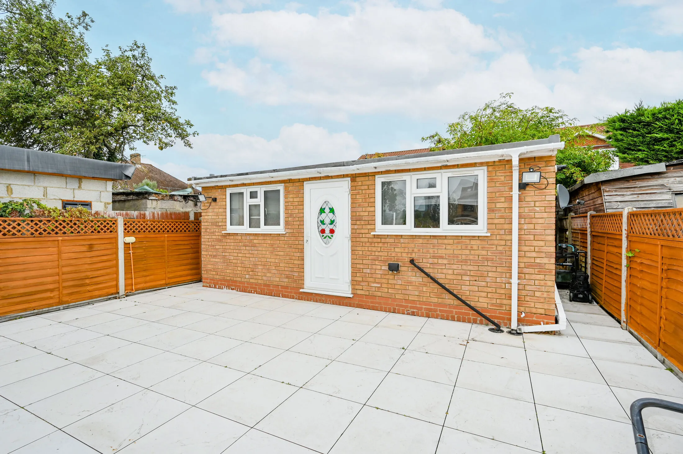House Warren Drive South in Greater London