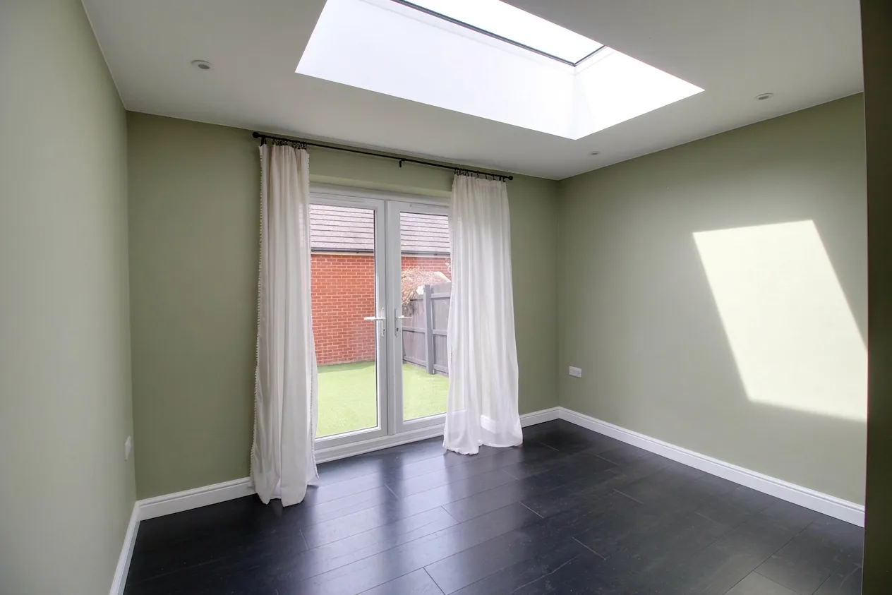 House Russett Close in Ashford