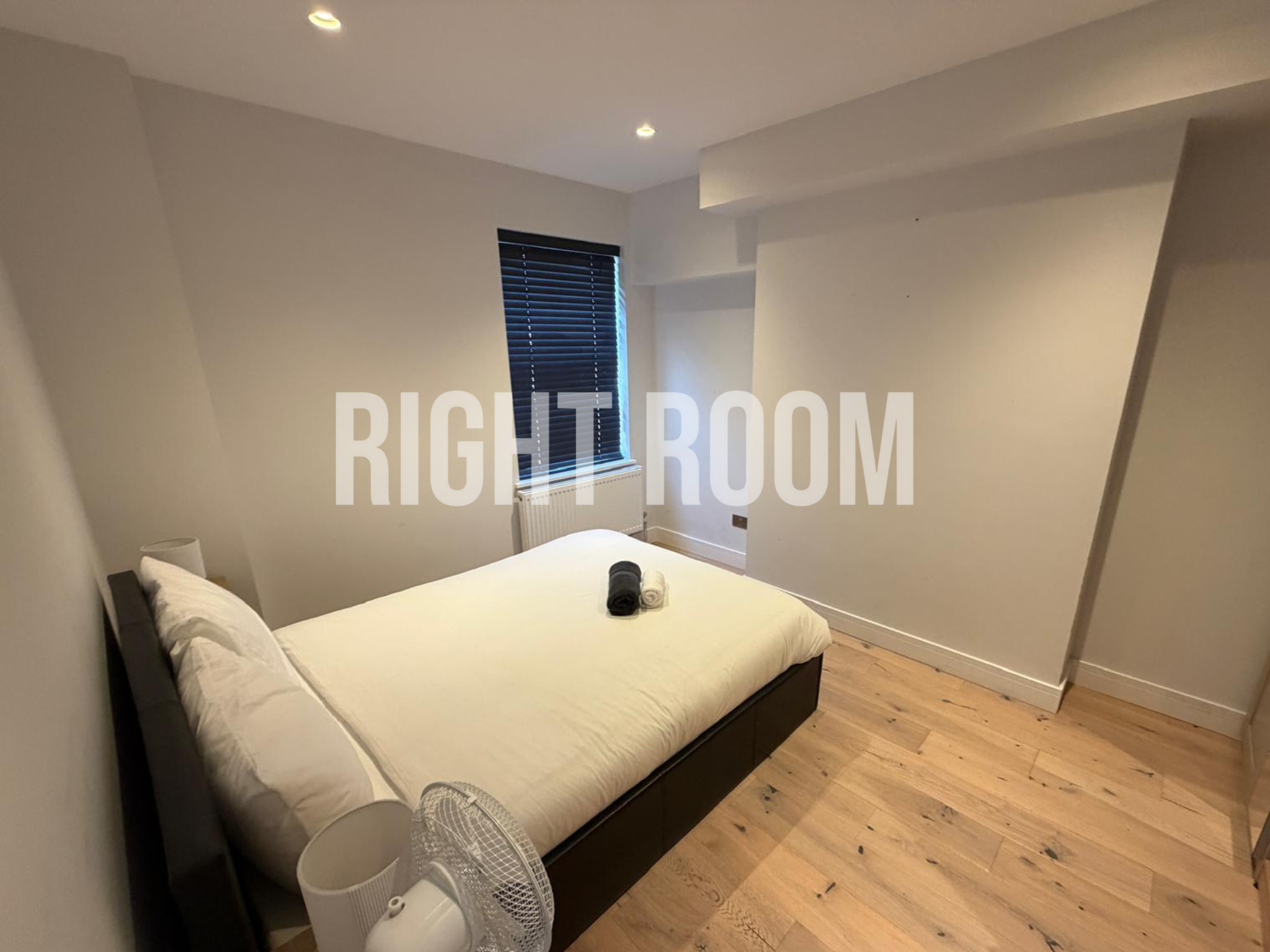 Room Scrubs Lane in Greater London