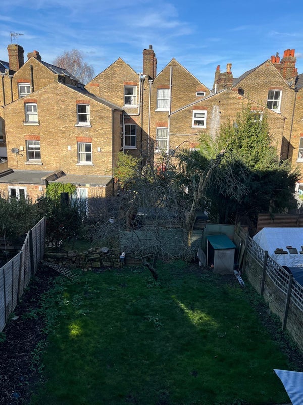 Room Lambert Road in Greater London