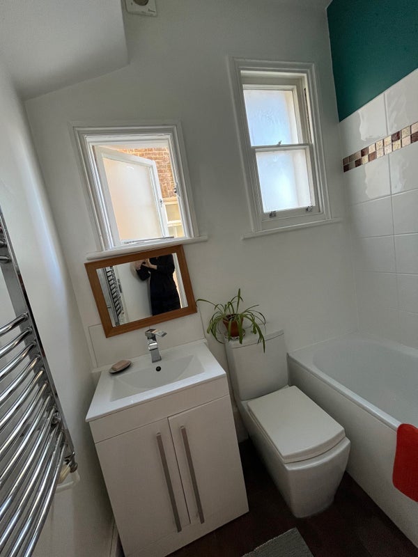 Room Lambert Road in Greater London