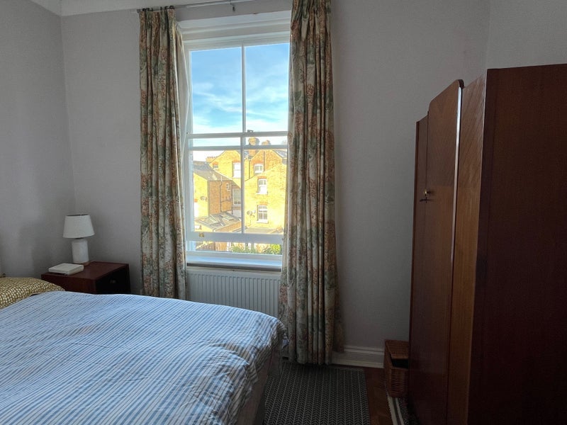 Room Lambert Road in Greater London