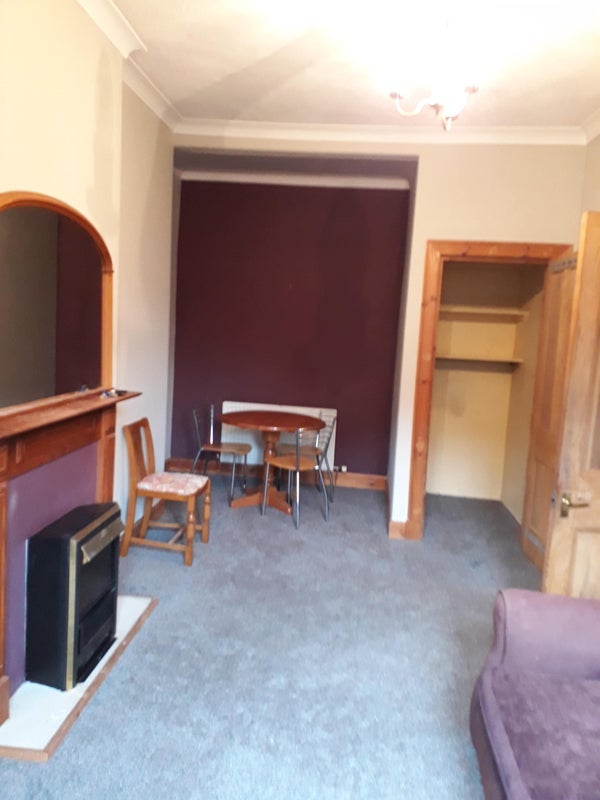 Flat Wheatfield Street in City of Edinburgh