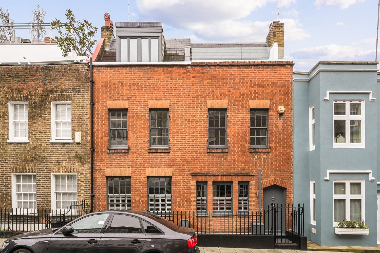House Edge Street in Greater London