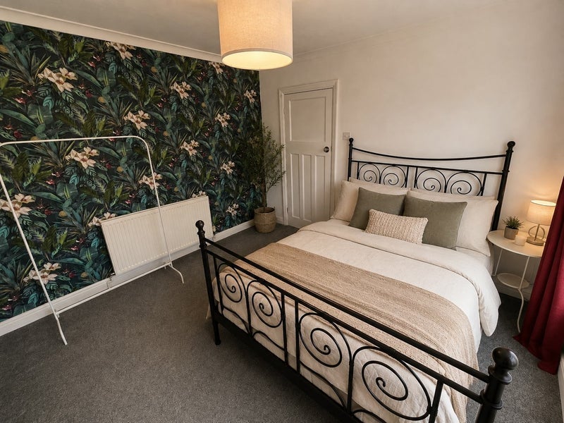 Room Mortimer Road in Bristol