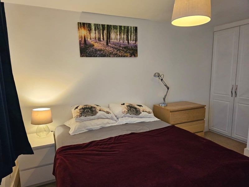 Room Boleyn Gardens in Brentwood