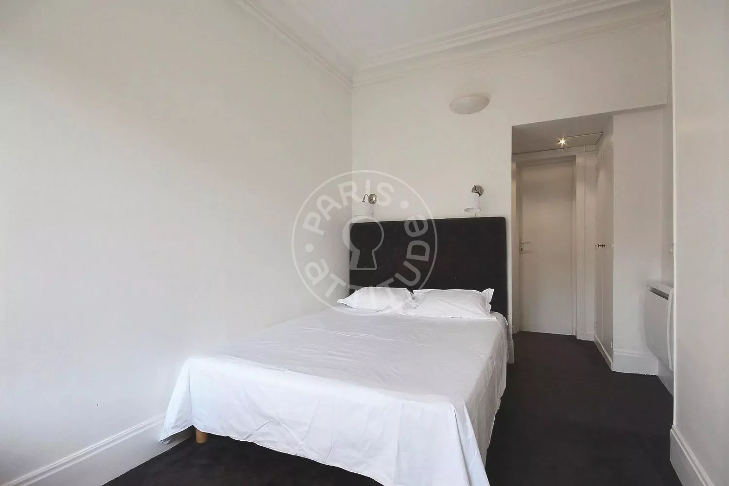 Appartement Rue du Bourg l'Abbé à Paris