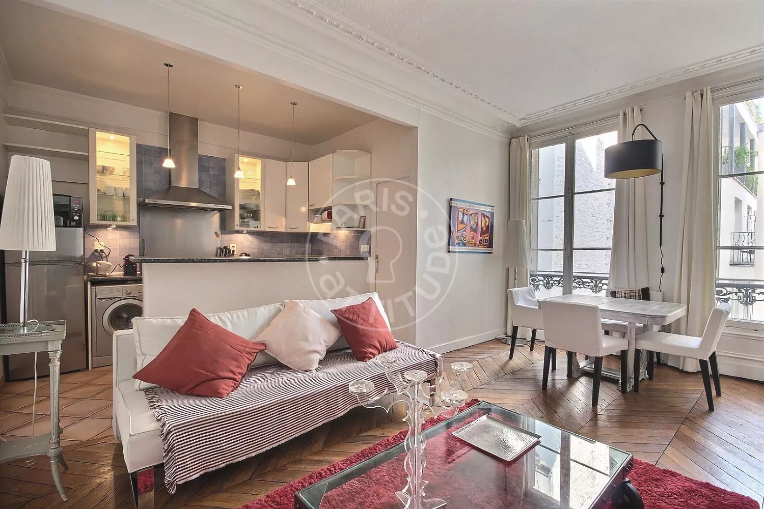 Appartement Rue du Bourg l'Abbé à Paris