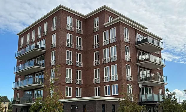 Appartement Guido van Dethstraat 102 in Den Haag