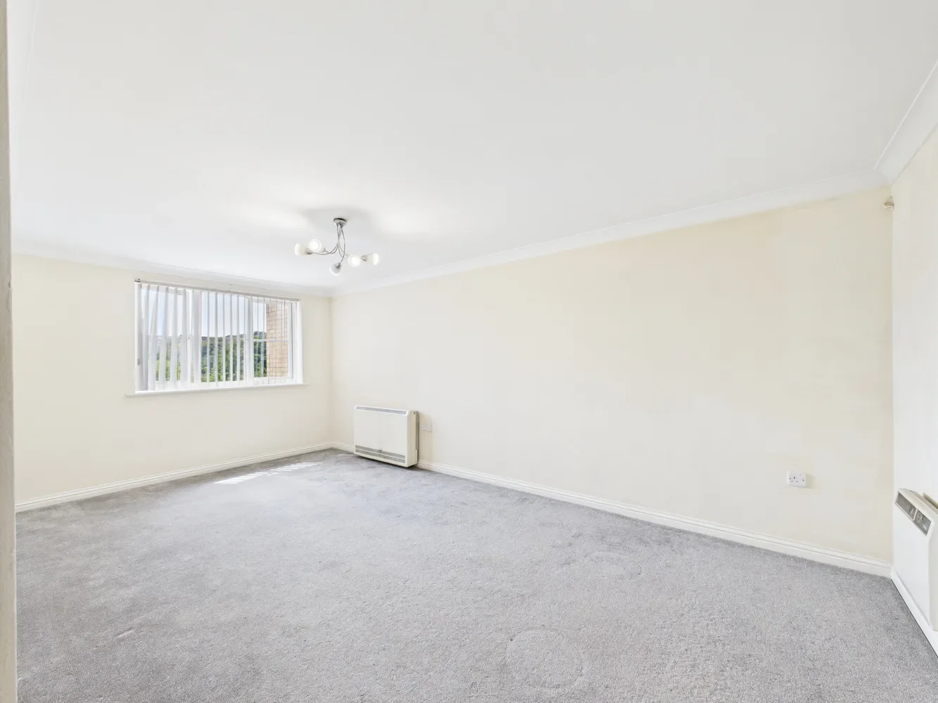 Flat Peatey Court in High Wycombe Community Board