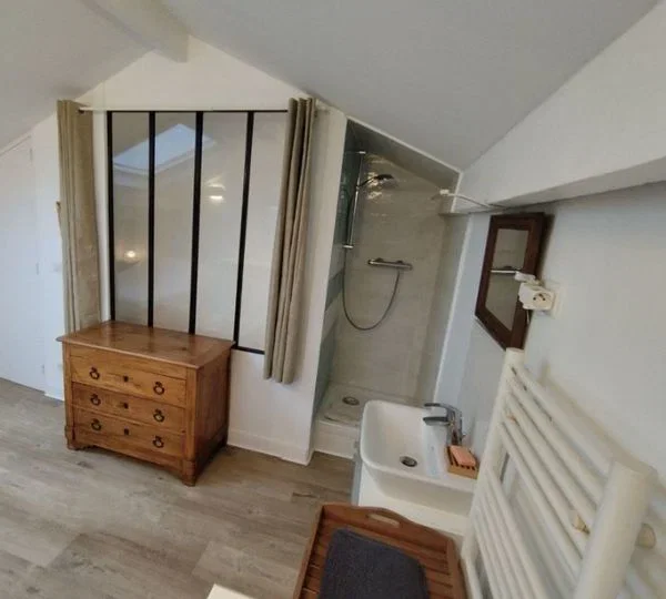 Room Rue de la Liberté in Houilles