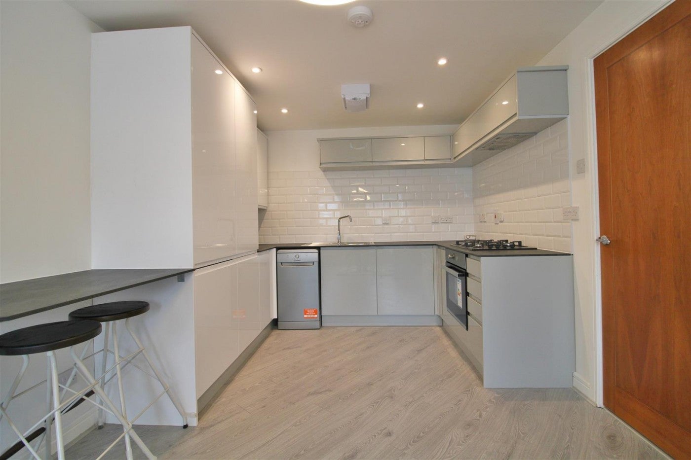 Flat Jamaica Street in Greater London