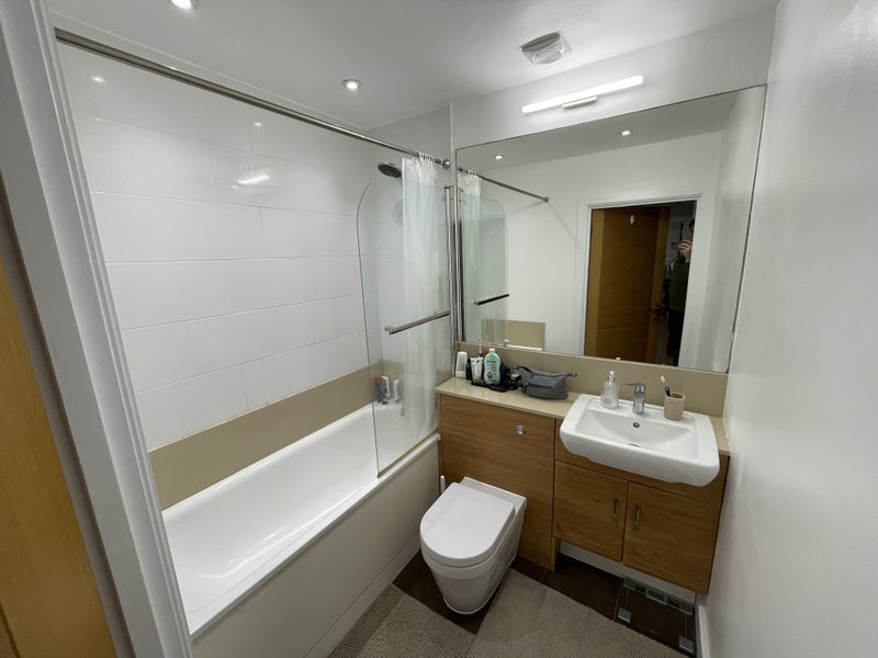Room Upper Richmond Road in Greater London