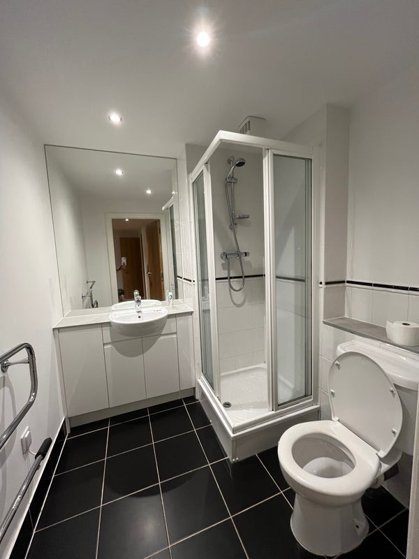 Room Warstone Lane in Birmingham
