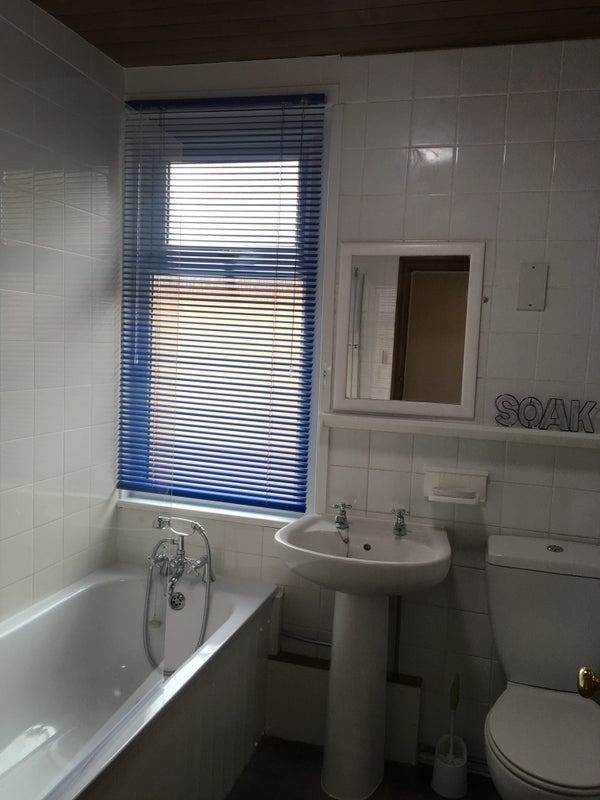 Room Kirby Road in Leicester