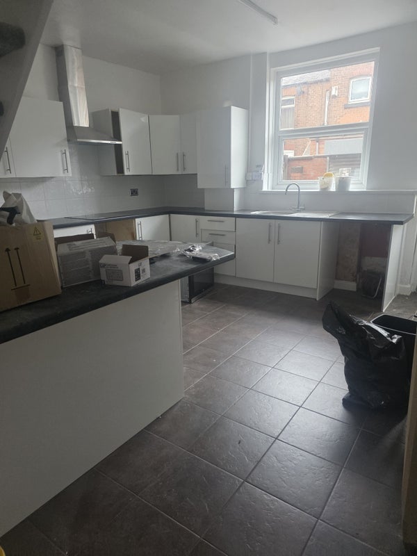 Room Back Hardman Street in Farnworth
